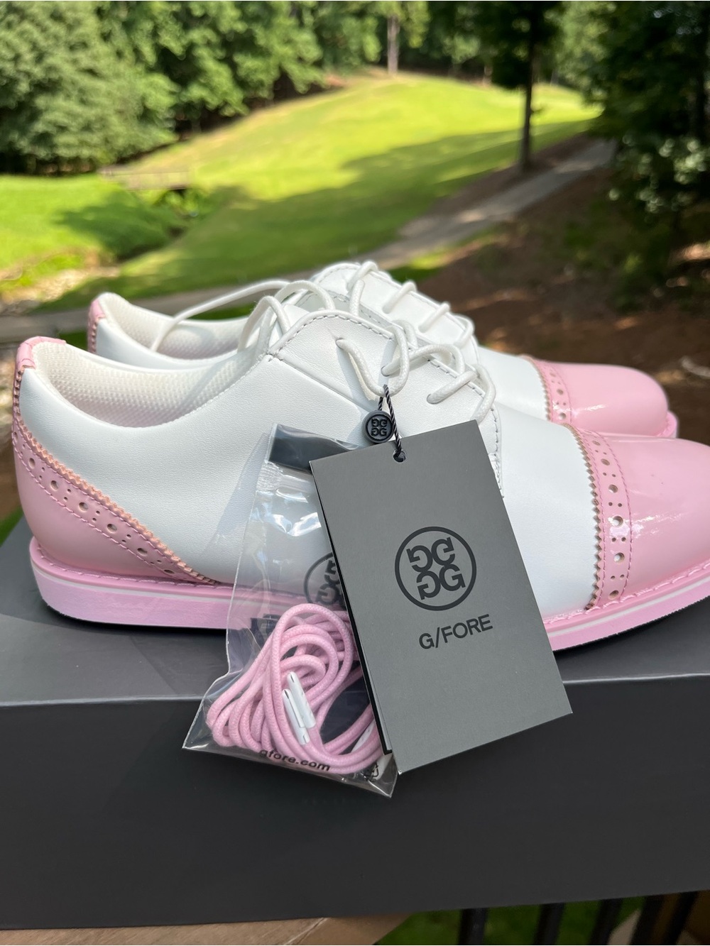 G/FORE Women’s Cap Toe Gallivanter Patent White and Pink Golf Shoes LUXURY NWT 7